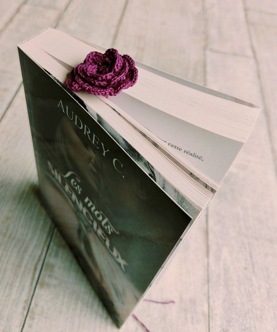 marque-page fleur (divers coloris)